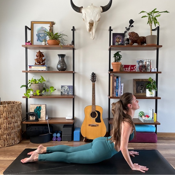 EUC Spiritual Gangster Seamless Bra & Legging Set - Picture 5 of 5